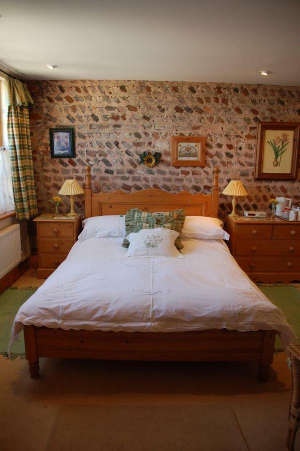 Clayton Wickham Farmhouse Hurstpierpoint Kültér fotó